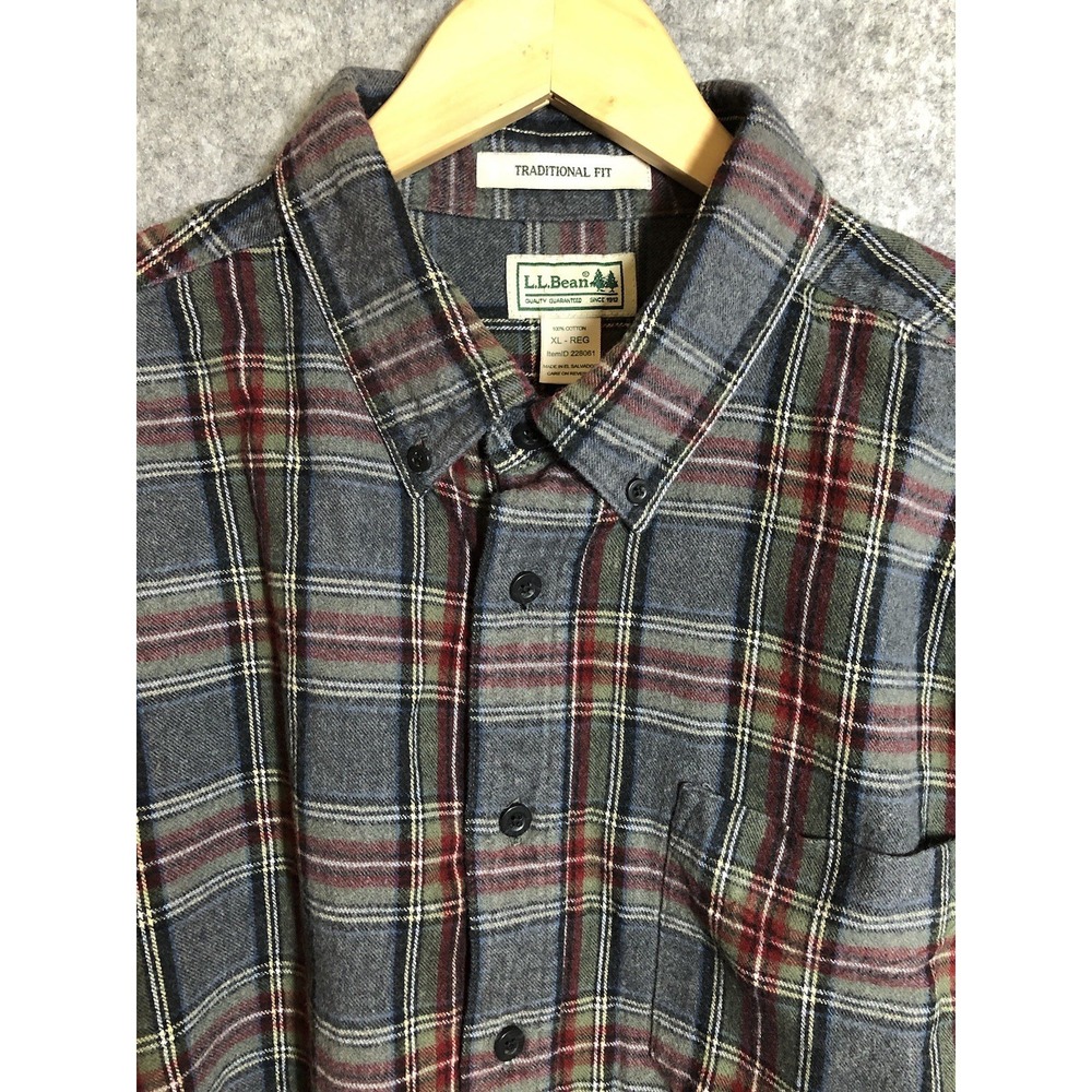 L.L. Bean Shirt Mens Large Gray Scotch Plaid Flannel Fish Hike Camp Classic